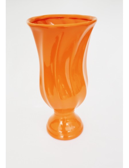 (R$14,00) Vaso Torcido Laranja (A36 / D7.5cm)