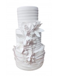 (R$110,00) Bolo Fake Branco 3 Andares Flor Branca (D25/A45cm)
